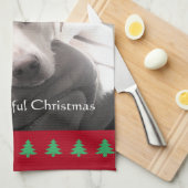 Foto van Cute White Dog Red met kerstbomen Theedoek (Quarter Fold)