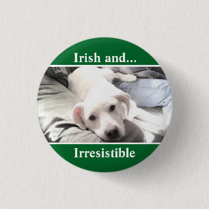 Foto van Cute White Labrador Mix St. Patrick's Day Ronde Button 3,2 Cm