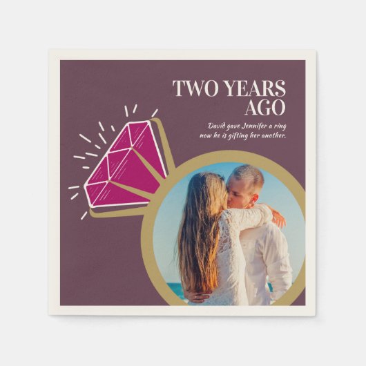 foto van de 2 - jarig bestaan van het feestje red  servet (Voorkant)