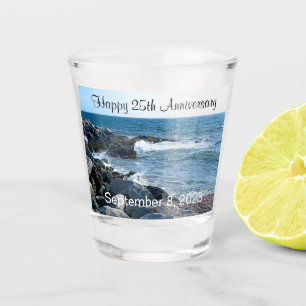 Foto van de Atlantische Oceaan met Splashing Waves Shot Glas