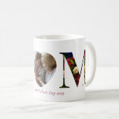 Foto van de eerste  Moederdag Floral Letters Koffiemok (Voorkant rechts)