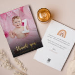 Foto van de eerste verjaardag Boho Rainbow Harteli Folie Feestdagenkaart<br><div class="desc">Help je kleintje om al haar eerste verjaardagsgasten te bedanken met deze elegante dankjewel. Voeg een foto toe en creëer uw eigen speciale bericht op de achterkant van de kaart om al uw gasten te bedanken.</div>