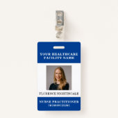 Foto van de medewerker van uw zorgbedrijf badge (Voorkant met clip)