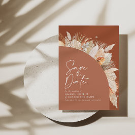 Foto van de moderne bohemische terracotta pampas g save the date