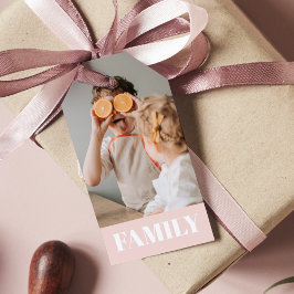 Foto van de moderne roze liefdesfamilie cadeaulabel