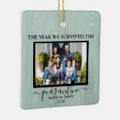 Foto van de Quarantine Faux Hood Keramisch Ornament (Rechts)