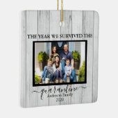 Foto van de Quarantine Faux Hood Keramisch Ornament (Rechts)