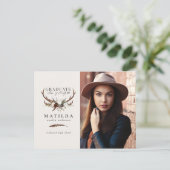 Foto van de rotsvaste steen en floral afstuderen aankondigingskaart (Staand voorkant)