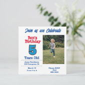 Foto van de Uitnodiging van de Vijfjarige Jongen P (Staand voorkant)