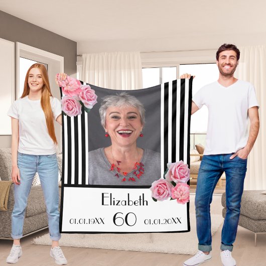 Foto van de zwarte witte strepen van Birthday Fleece Deken