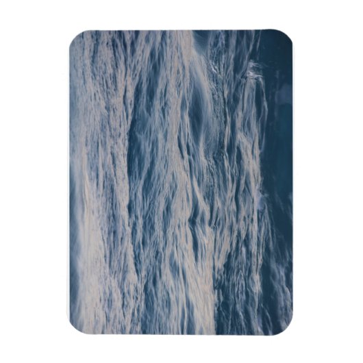 Foto van dichtbij van rimpels in zeewater magneet (Verticaal)
