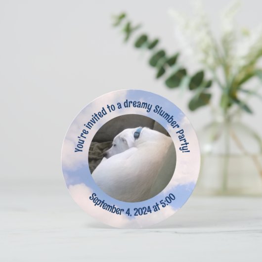 Foto van Dog Slapen Slumber Party Uitnodiging (Staand voorkant)