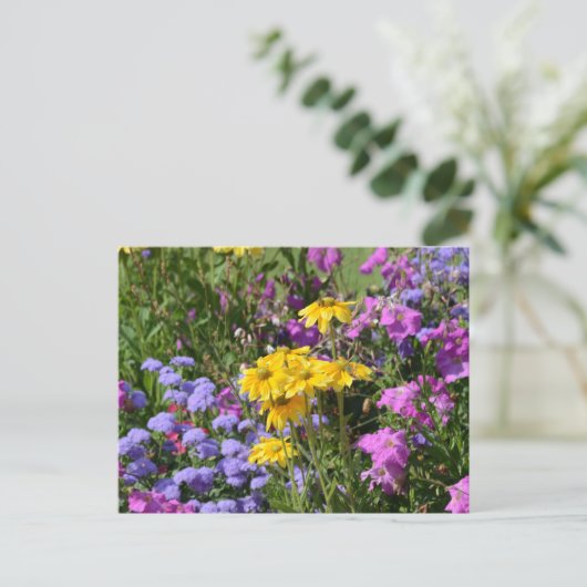 Foto van een bos prachtige gekleurde bloemen briefkaart (Staand voorkant)