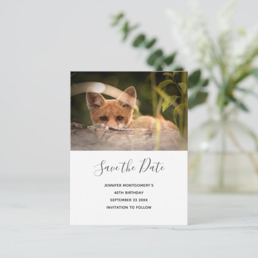 Foto van een Cute Little Fox Save the Date Uitnodiging Briefkaart (Staand voorkant)