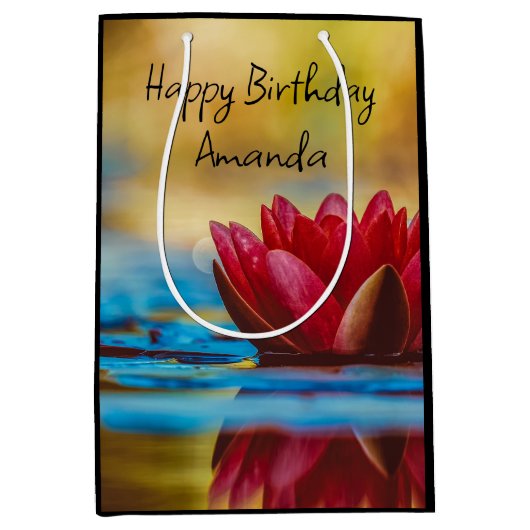  foto van een Lotus Flower in een Pond Birthday Medium Cadeauzakje (Voorkant)