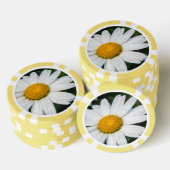 Foto van een margueritte, druppel water, groen poker chips (Opstapeling)