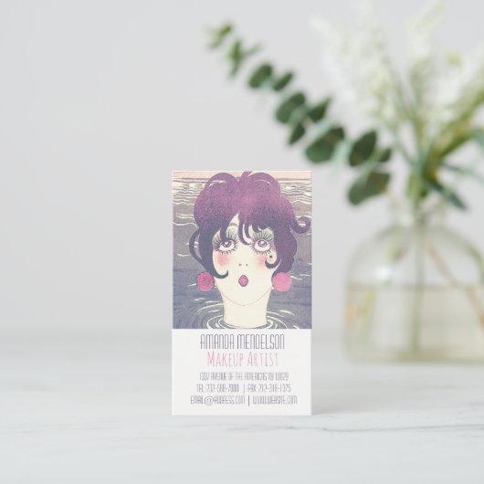 Foto van een mooi meisje met een koude, verticale  visitekaartje (Staand voorkant)