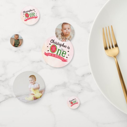 Foto van één op een meloen op de eerste verjaardag confetti (Groep)