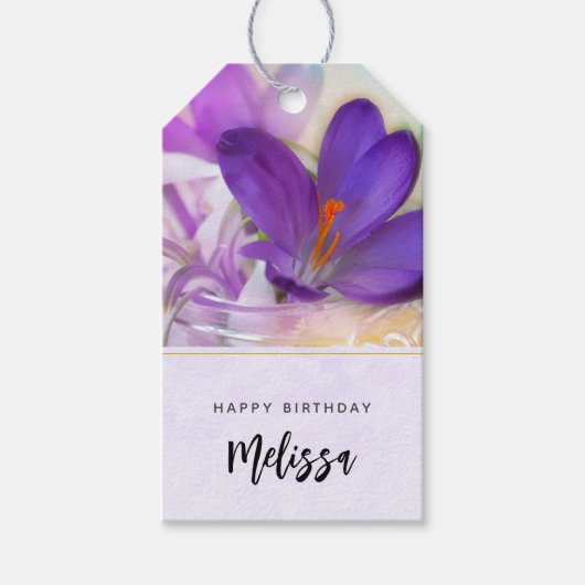 Foto van een Paarse Lente Crocus Birthday Cadeaulabel (Voorkant)