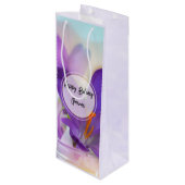 Foto van een Paarse Lente Crocus Birthday Wijn Cadeautas (Achterkant Gekanteld)