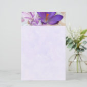 Foto van een  Paarse Lente Crocus Briefpapier (Staand voorkant)