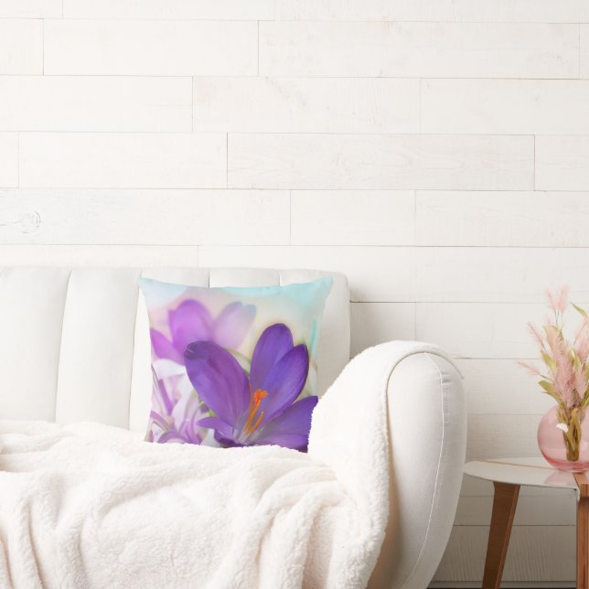 Foto van een  Paarse Lente Crocus Kussen (Bank)