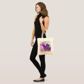 Foto van een  Paarse Lente Crocus Tote Bag (Voorkant (model))