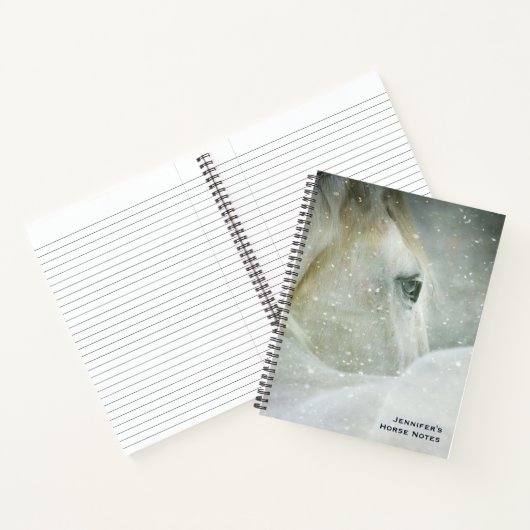 Foto van een prachtig wit paard in de winter notitieboek (Binnen)