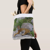 Foto van een Siberische tijger Tote Bag (Dichtbij)
