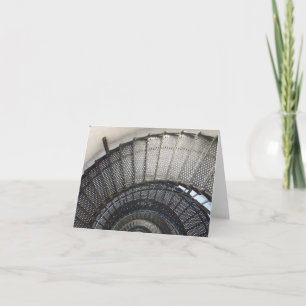 Foto van een zwart metalen trap-hoesje in een tore kaart