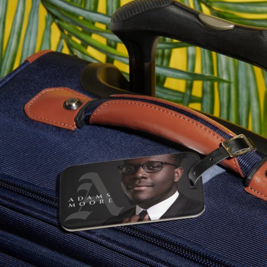 Foto van Elegant Black en White Classic Bagagelabel (Voorkant Insitu 3)