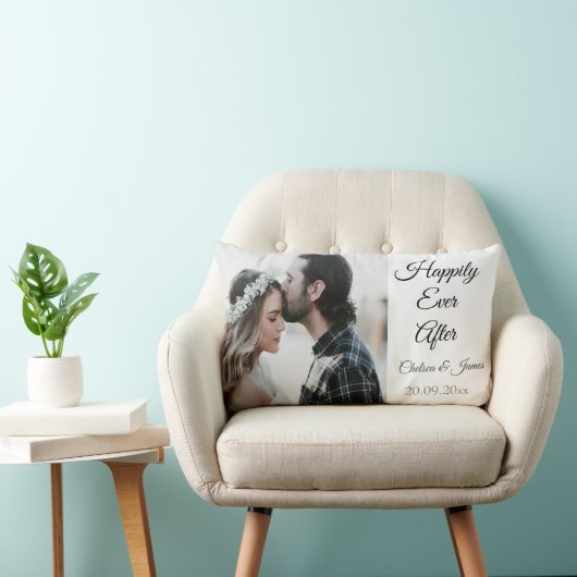 Foto van Elegant, gelukkig ooit Kussen (Stoel)