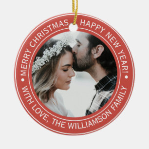 Foto van Elegant Red Kerstmonogram Keramisch Ornament