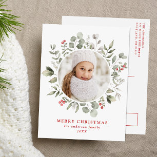 Foto van Elegant Winter Foliage en Holly Berries Feestdagenkaart