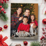 Foto van Feliz Navidad Modern Calligrafie Briefkaart<br><div class="desc">Modern Calligrafiescript Feliz Navidad Family Photo Merry Kerstfeestdag</div>