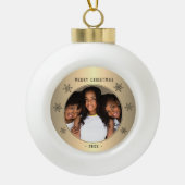 Foto van Festive Golden Metallic Snowflake Keramische Bal Ornament (Voorkant)