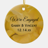 Foto van Gellow Rose Floral Verloving Keramisch Ornament (Voorkant)