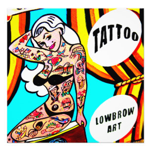 foto van getatoeëerde dame afdruk