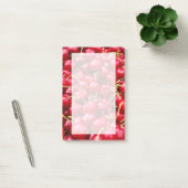 foto van heerlijke schattige rode kersen post-it® notes (Kantoor)