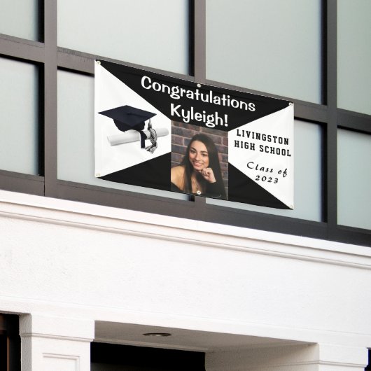 Foto van het Afstuderen van de witte vinyl Spandoek (Buitenkant Gebouw)