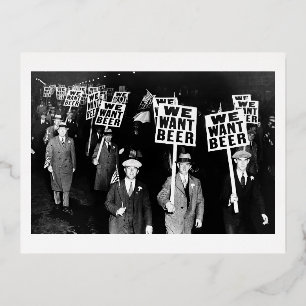 Foto van het Beer Protest van 1950  Folie Feestdagen Briefkaart