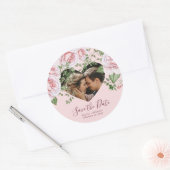 Foto van het hart moderne script trouwdatum ronde sticker (Envelop)