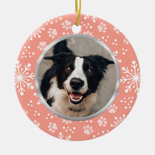 Foto van het roze snowflake Paw Pattern Pet Keramisch Ornament (Voorkant)