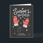 Foto van het Seizoenseizoensfeest Red Mittens Holi Feestdagen Kaart<br><div class="desc">Moderne en feestelijke fotokaart met handschrift,  rode wanten,  sneeuwvlokken en sneeuwvlokken. Dit is een onderdeel van een vakantie-collectie "Seizoensgroeten Rood Mitten". Er zijn complementaire objecten beschikbaar.</div>