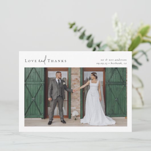 Foto van Love and Bedankt Script Wedding Kaart (Staand voorkant)