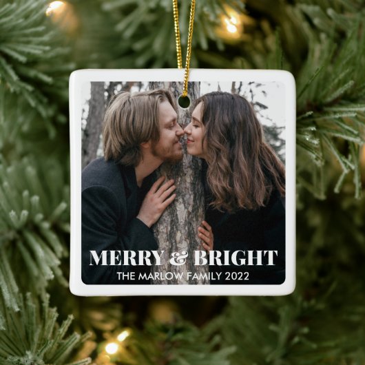 Foto van Merry and Bright Modern met kerstparen Keramisch Ornament (Boom)