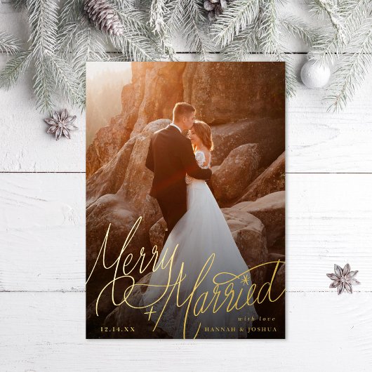 Foto van Merry and Married Hand-Lettering Folie Feestdagenkaart