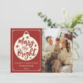 Foto van Merry & Bright Modern Kerstmis Bauble Feestdagenkaart (Staand voorkant)