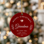 Foto van Merry Christmas Grandma Rose Gold Maroon Keramisch Ornament<br><div class="desc">This chic and modern ornament says "Merry Christmas Grandma" in stylish arched and script typography with a printed shimmering rose gold heart and your names or custom message below. All the text is easily customizable to your liking We moeten ons houden aan de regels van het Europees Parlement. This is...</div>