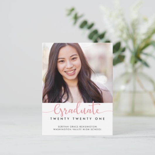 Foto van modern elegant roze Afstuderen Aankondigingskaart (Staand voorkant)